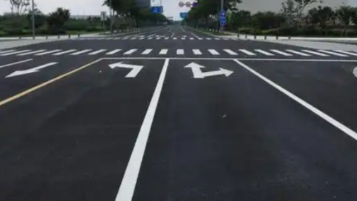 蘇州相城區廠區劃線選哪家？專業施工團隊，多年經驗值得信賴